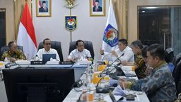 Seskab Teddy dan Mendagri Bahas Rehabilitasi Pascabencana Sumatera