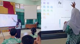 Papan Interaktif Prabowo, Kimia Jadi Pelajaran Favorit Anak Sleman