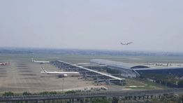 Cuaca Buruk, Sejumlah Pendaratan Pesawat di Soekarno-Hatta Dialihkan