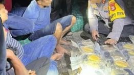 Gila! Sopir Truk Nyaris Kelabui Polisi Simpan 122,51 Kg Sabu Ditutup Jengkol
