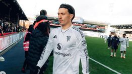 Lisandro Mart&iacute;nez Kritik Manajemen MU Usai Kalah dari Atletico Madrid