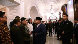 Tiba di London, Prabowo Bangkitkan Semangat Pelajar Perantauan