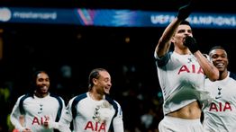 Borussia Dortmund Dibungkam Tottenham Hotspur Skor 2-0
