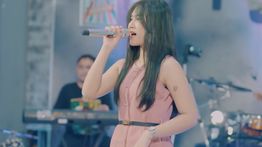 Dike Sabrina Ramaikan Panggung Soundcore Lewat Single Ngamen 7