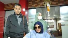 Tangan Diinfus dan Pakai Kursi Roda, Doktif Diperiksa Sebagai Tersangka Terkait Laporan Richard Lee