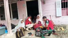 Dari Desa ke Desa, Layanan Kesehatan TNI-Polri Keliling Obati Warga Terdampak Bencana Sumatera