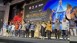Hari Arak Bali Ke-6, Kemenperin Serahkan Izin Usaha Arak Bali ke Pemprov