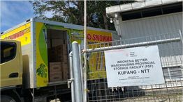 PMI Salurkan 50 Ribu Buku Tulis dan 25 Ribu Pulpen untuk Sekolah di NTT