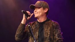 Idap Kanker Ginjal, Vokalis Band Rock 3 Doors Down Meninggal Dunia