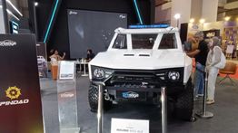 Pindad Maung MV1 dan MV2 Tampil Gagah di IIMS 2026, Rantis 4x4 Andalan Anak Bangsa Curi Perhatian
