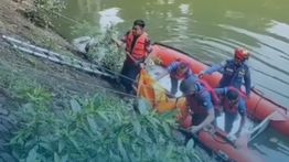 Pria Tanpa Identitas Tewas Tenggelam di Kali Mookervart
