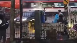 Fakta Mengerikan Truk Dihantam Kereta Bandara di Stasiun Poris