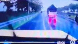 Insiden VinFast VF3 di Jalan Tol, Komponen Swing Arm Patah Usai Hantam Lubang