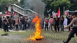 KPK Diminta Tindak Oknum Staf Ahli Kementerian