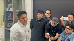 Tegaskan MBG Tak Pangkas Anggaran Pendidikan, Seskab Teddy Beberkan Faktanya