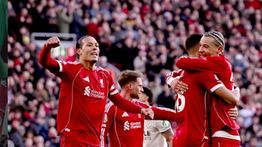 Liverpool Guung West Ham Skor 5-2