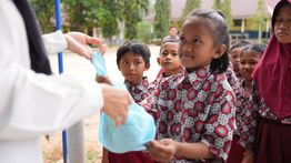 MBG Ramadan Roti Susu Telur dan Kurma: Anak-Anak Antusias Menanti Setiap Hari