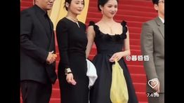 Aktris China Zhang Jingyi Bikin Heboh, Gara-gara Bawa Kresek di Red Carpet