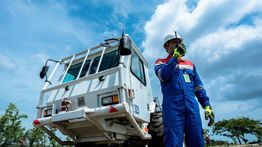 Tak Banyak yang Tahu, Distribusi Energi ke Daerah Terpencil Penuh Tantangan Ekstrem