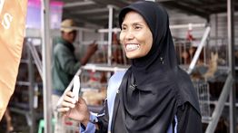 Penerima PKH Dapat Bantuan Ayam Petelur: Berjanji Budidayakan Sampai Berhasil