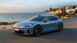 Bukan Laku, Porsche Justru Ditiru di China: Mobil Listrik GT7 Mirip Taycan Dijual Jauh Lebih Murah