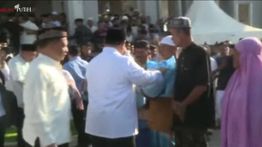 Prabowo Salat Idul Fitri 1447 H di Aceh Tamiang, Disambut Takbir Ribuan Jemaah