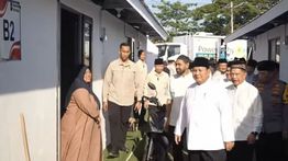 Usai Salat Ied, Prabowo Tinjau Hunian Sementara Korban Bencana di Aceh Tamiang