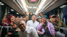 Seskab Teddy Tinjau Puncak Arus Balik Lebaran di Terminal Pulo Gebang