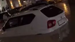 Mobil Pemudik Terjebak Banjir di Ketanggungan Brebes