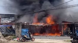 Bengkel di Pamulang Hebakaran Hebat