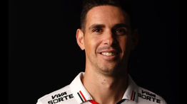 Oscar Pensiun Dini Usai Alami Masalah Jantung