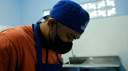 Dari Dapur MBG, Santri Yatim Ini Bisa Menopang Ekonomi Keluarga