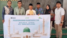 PT Pegadaian Cabang Bima Serahkan Bantuan CSR Peralatan Ibadah ke Masjid Al Ijtihad
