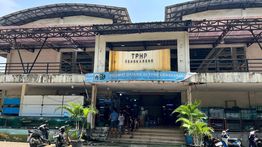 Pedagang Ikan Hias Cengkareng Pusing Gara-gara Sepi Pembeli