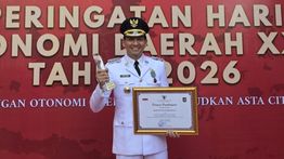 Lucky Hakim Dinobatkan Jadi Top 5 Bupati Terbaik oleh Kemendagri