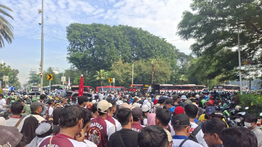 Ribuan Buruh Padati Monas untuk Rayakan May Day 2026