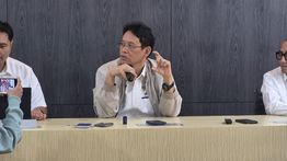 Purbaya Ngakak Tanggapi Isu Dirinya Tak Bisa Bangun dan Terancam Dipecat
