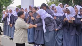 Unreal dan Amazing&rdquo;, Kesan Tak Terlupakan Pelajar Jabar Bertemu Prabowo di Istana