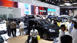 Wuling Raih Penghargaan Chinese WOW Brand in Indonesia di Jakarta Marketing Week 2026