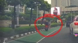 Viral WNA Jadi Korban Jambret di Bundaran HI, Polisi Buru Pelaku Bermotor Merah