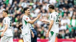 Kevin Diks Cetak Gol Roket, Gladbach Bungkam Hoffenheim 4-0