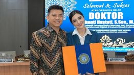 Raih Gelar Doktor, Ashanty Ngaku Sempat Stress Berat hingga Hilang Fokus Saat Sidang