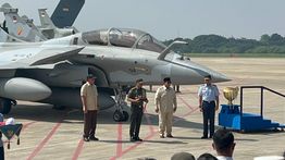 Prabowo Serahkan Jet Tempur Rafale, A400M, dan Falcon 8X ke TNI di Halim