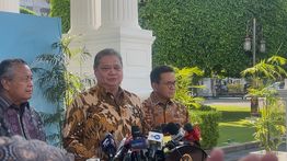 Menko Airlangga Pastikan Aturan DHE dan Ekspor Komoditas Strategis Rampung Sebelum 1 Juni