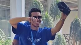 Thom Haye Joget di Perayaan Juara Persib Bandung Bareng Bobotoh