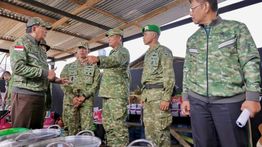 Wapang TNI Dampingi Menhan RI Tinjau Yonif TP 808/Mbaham Matta di Papua Barat