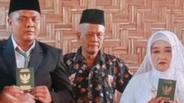 Cinta Buta, Pemuda Tulungagung Nikahi Nenek 63 Tahun