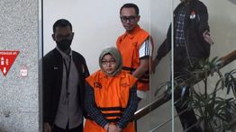 KPK Tahan 2 Tersangka OTT Lanjutan Muara Enim, Ketua Tim BPK Sumsel Ikut Dijebloskan ke Tahanan