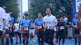 Menkes Budi dan Direksi BTN Jadi Guide Runner Pelari Disabilitas di 5K BTN JAKIM 2026