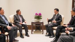 Pramono Bertemu PM Singapura, Buka Peluang Investasi TOD dan MRT Jakarta